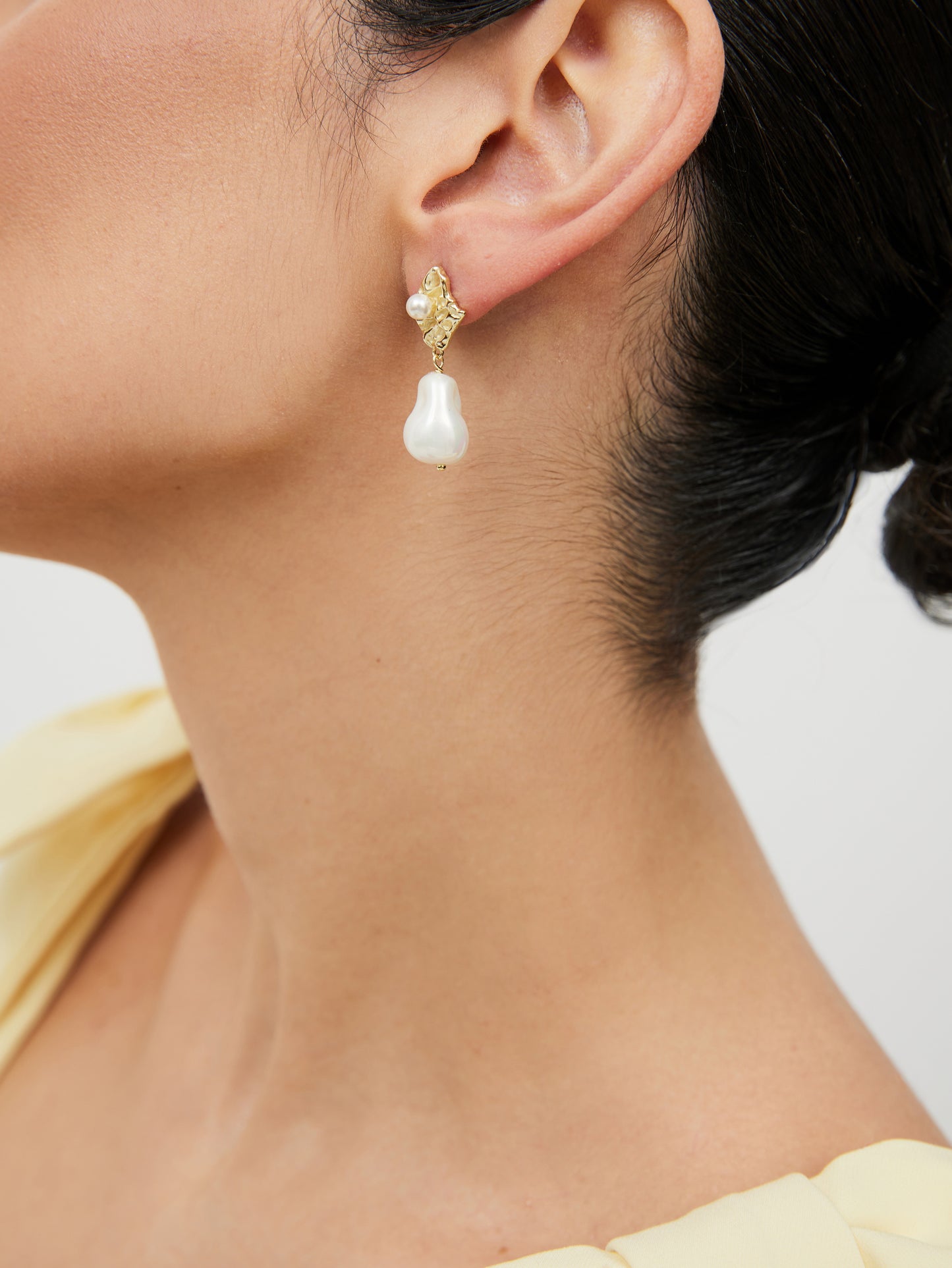 Anemone Earrings