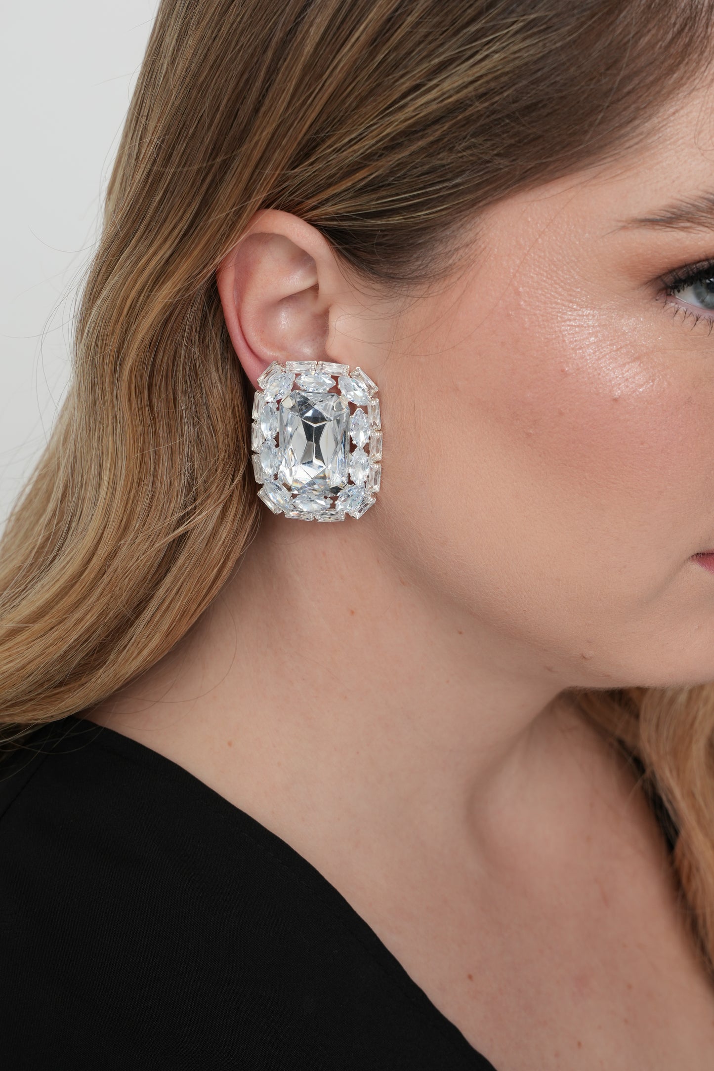 Samantha Large Clip-on Earrings