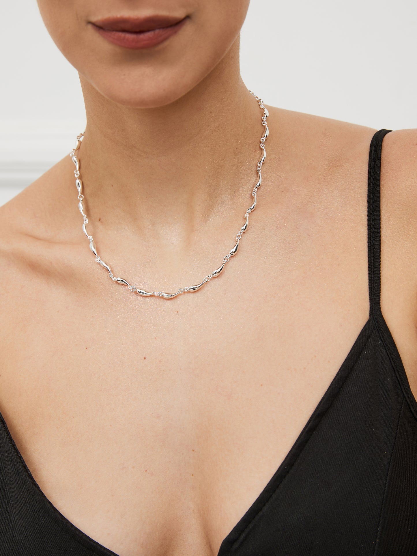 Lea Necklace