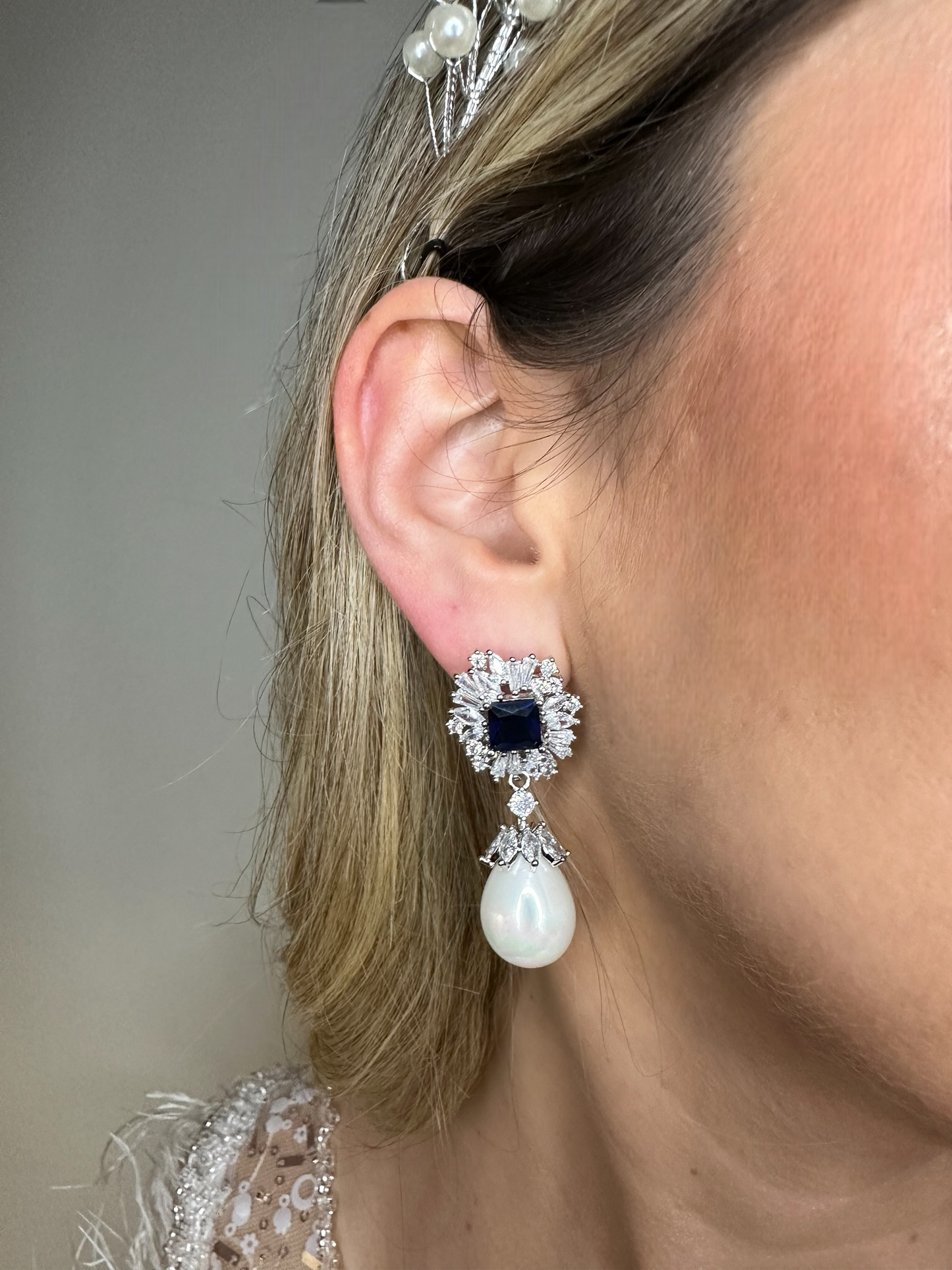 Elizabeth Pearl Earrings